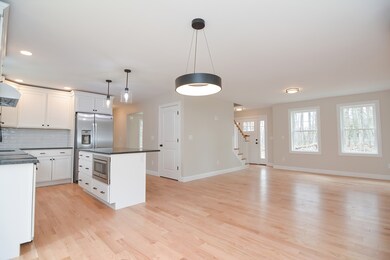 133 Southwick St, Fitchburg, MA 01420 - photo 6