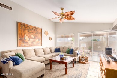 872 E Constitution Dr, Chandler, AZ 85225 - photo 7