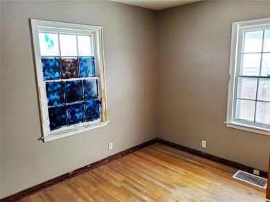 1911 Williams Blvd SW, Cedar Rapids, IA 52404 - photo 7