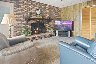 1015 N Rensselaer St, Griffith, IN 46319 - photo 4