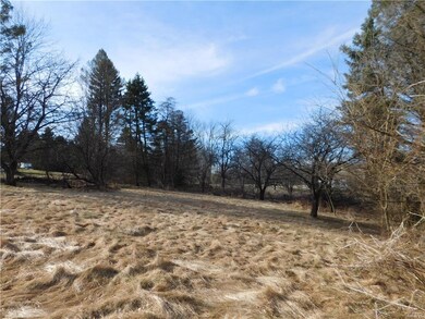 538 Ashwood Dr, Nazareth, PA 18064 - photo 3