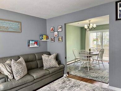 76 Colonial Dr unit 14, White River Junction, VT 05001 - photo 4