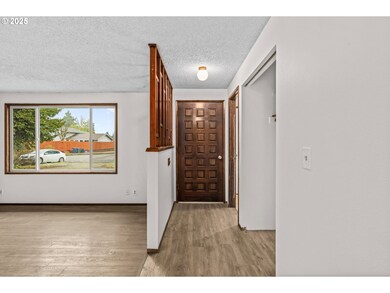 2874 Cheryl St, Eugene, OR 97408 - photo 5