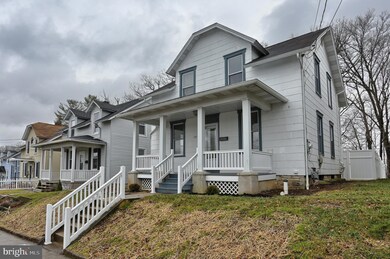 132 E Caracas Ave, Hershey, PA 17033 - photo 2