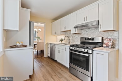 9451 Brett Ln, Columbia, MD 21045 - photo 3