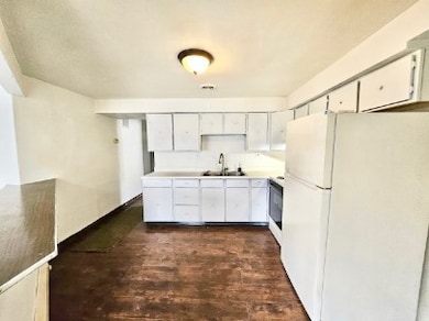 415 N 4th St, Clairton, PA 15025 - photo 3