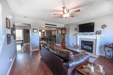 692 Crofton loop - LR-7
