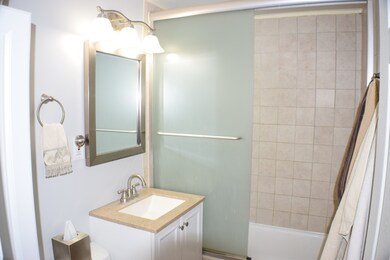 100 Siesta Rd, Carpentersville, IL 60110 - photo 7