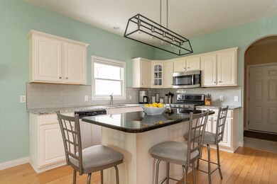 10840 Poplar Bluff Ct, Portage, MI 49024 - photo 5