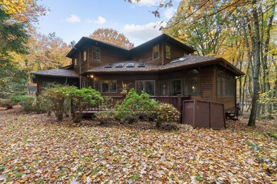 800 Overlook Ct, Hawley, PA 18428 - photo 2