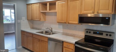 32 Middle Wallop Rd, Bear, DE 19701 - photo 2