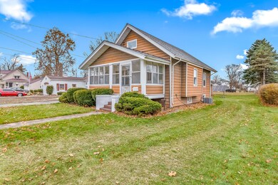 230 Compton St, Bronson, MI 49028 - photo 3