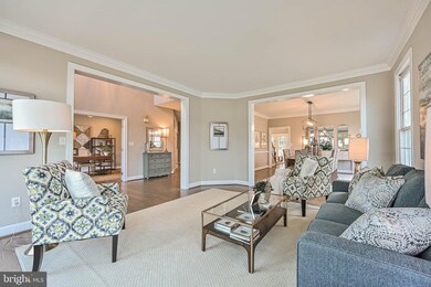 2047 George Washington Rd, Vienna, VA 22182 - photo 6