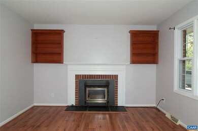 422 Whitethorn Ct, Ruckersville, VA 22968 - photo 4