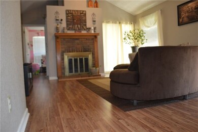 1113 NE 24th St, Moore, OK 73160 - photo 5