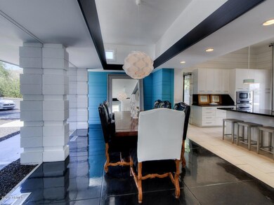 009_Dining Room ~ Breakfast Bar