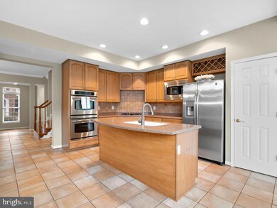 22950 Fanshaw Square, Ashburn, VA 20148 - photo 3