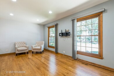 2449 Rebecca Ln, Glenview, IL 60026 - photo 2