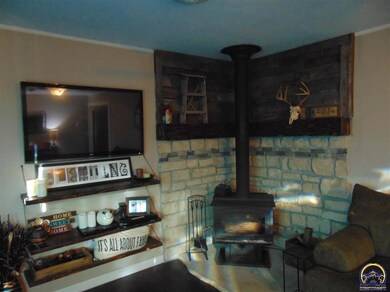 13330 142nd Rd, Hoyt, KS 66440 - photo 4