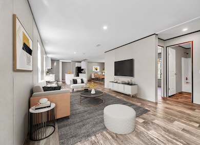 290 Lee Ann Ln, Defuniak Springs, FL 32433 - photo 2