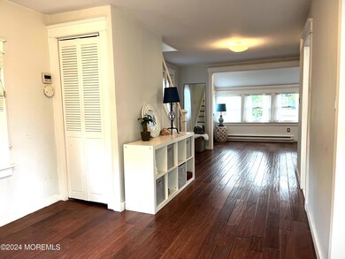 35 Burlington Ave unit Front, Leonardo, NJ 07737 - photo 4