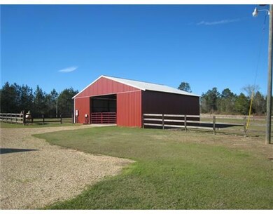 6102 Highway 63 S unit A, Lucedale, MS 39452 - photo 5