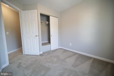 303 Mcdaniel Dr, Purcellville, VA 20132 - photo 5
