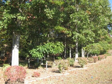 A 'show-stopper' front yard in Springtime with all
