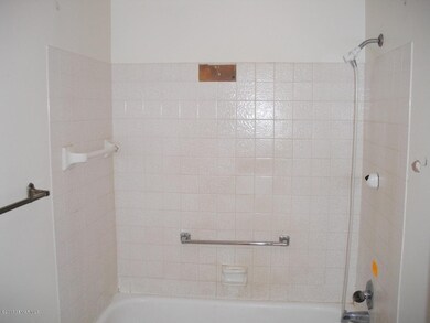 Full bath upper level