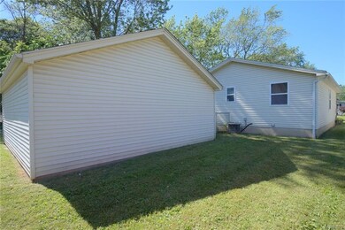 817 Revere Ave, North Tonawanda, NY 14120 - photo 4