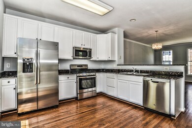 42772 Atchison Terrace unit 2A, Chantilly, VA 20152 - photo 7