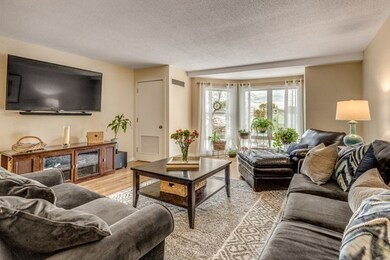 314 Riverside Ave unit 305, Medford, MA 02155 - photo 2