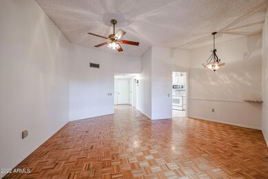 10852 W Buccaneer Dr, Sun City, AZ 85351 - photo 7