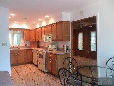 kitchen dining 1237