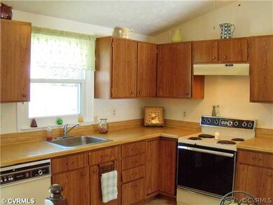 9603 Broad Meadows Rd, Glen Allen, VA 23060 - photo 7