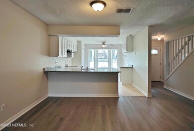 5605 Bennington Dr, Jacksonville, FL 32244 - photo 3