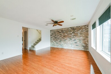 14349 Lost Meadow Ln unit A, Houston, TX 77079 - photo 2