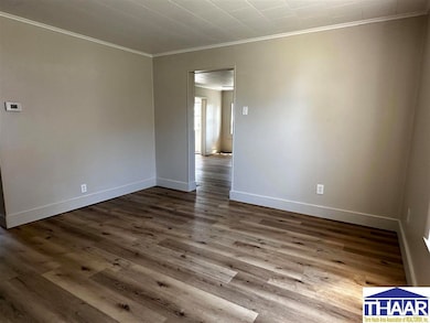 315 W Poplar St, West Terre Haute, IN 47885 - photo 3