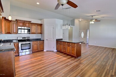 Kitchen/Dining Area
