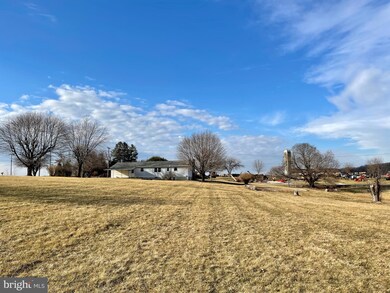 2686 Plank Rd, Stewartstown, PA 17363 - photo 2