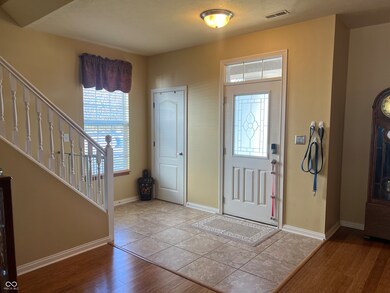 7978 Lawrence Woods Ct, Indianapolis, IN 46236 - photo 4