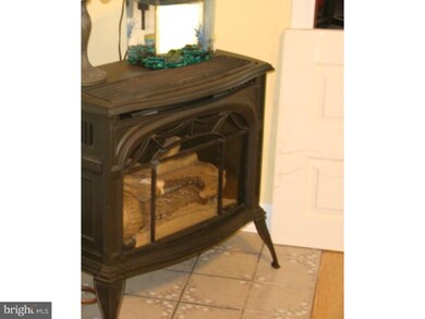 142 Trimble Blvd, Brookhaven, PA 19015 - photo 5