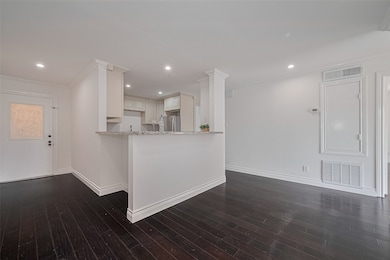 2333 Bering Dr unit 334, Houston, TX 77057 - photo 2