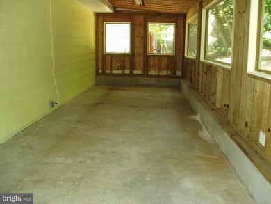 1068 Cattle Drive Ln, Lusby, MD 20657 - photo 7