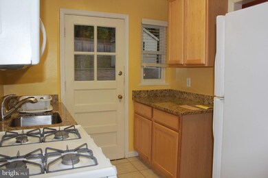 2319 Riverview Terrace, Alexandria, VA 22303 - photo 5