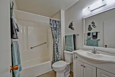 11017 W Santa fe Dr unit 15B, Sun City, AZ 85351 - photo 5