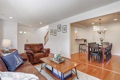 Living Room/Dining entrance