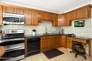 120 Ambassador Dr, Red Bank, NJ 07701 - photo 7