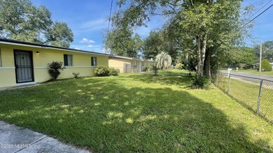 8039 Jacques Dr, Jacksonville, FL 32210 - photo 2