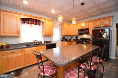 314 E Main St, Mount Joy, PA 17552 - photo 4